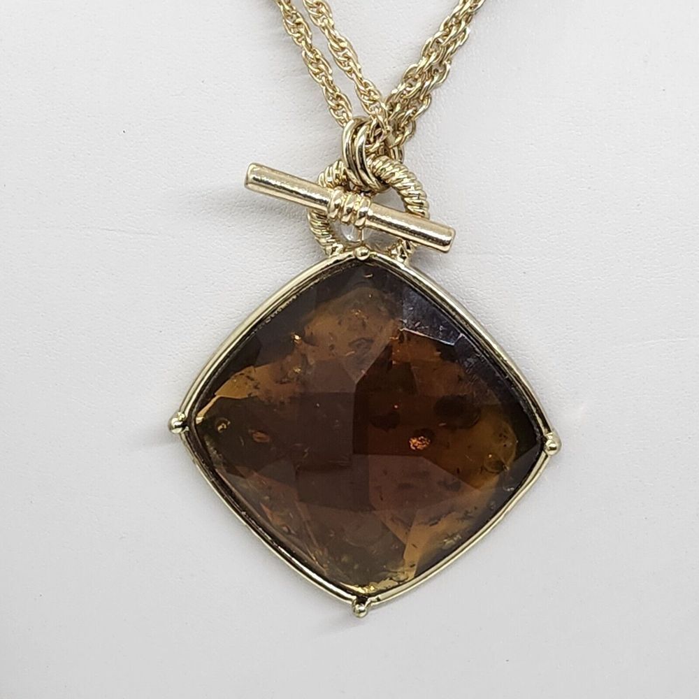 Faux Amber Pendant Gold Tone‎ Toggle Clasp Necklace51